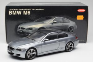 BMW M6 E63 Silver Harmaa Kyosho 1:18 08703GR Metalli — kuva 8 / 8