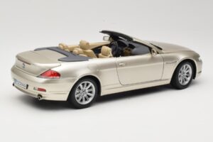 BMW 6 Series E64 Cabriolet Mineral Silver Metallic Kyosho 1:18 80430153437 Metalli — kuva 4 / 9