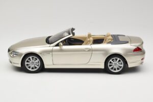 BMW 6 Series E64 Cabriolet Mineral Silver Metallic Kyosho 1:18 80430153437 Metalli — kuva 5 / 9