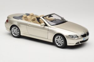 BMW 6 Series E64 Cabriolet Mineral Silver Metallic Kyosho 1:18 80430153437 Metalli — kuva 7 / 9