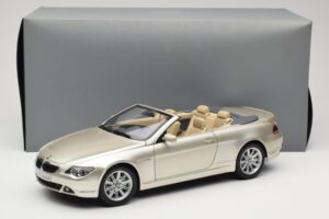 BMW 6 Series E64 Cabriolet Mineral Silver Metallic Kyosho 1:18 80430153437 Metalli — kuva 9 / 9