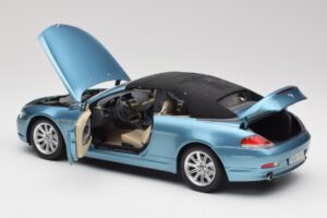 BMW 6 E64 Avoauto Vaaleansininen Kyosho 1:18 80430153440 Metalli — kuva 5 / 8