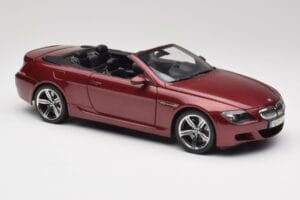 BMW M6 E64 Avoauto Punainen Kyosho 1:18 80430417423 Metalli — kuva 6 / 8