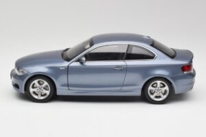 BMW 1 E82 Coupe Sininen Kyosho 1:18 80430427065 Metalli — kuva 4 / 8