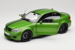 BMW 1-sarja E82 Coupe Taiga Green Metallic Minichamps 1:18 110020024 Metalli — kuva 2 / 8