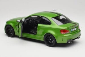 BMW 1-sarja E82 Coupe Taiga Green Metallic Minichamps 1:18 110020024 Metalli — kuva 5 / 8