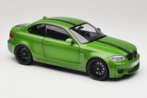 BMW 1-sarja E82 Coupe Taiga Green Metallic Minichamps 1:18 110020024 Metalli — kuva 6 / 8
