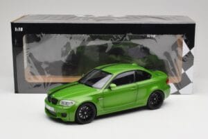 BMW 1-sarja E82 Coupe Taiga Green Metallic Minichamps 1:18 110020024 Metalli — kuva 8 / 8