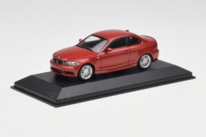 BMW 1M E82 Oranssi Minichamps 1:43 413020023 Metalli — kuva 2 / 5