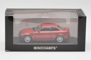 BMW 1M E82 Oranssi Minichamps 1:43 413020023 Metalli — kuva 5 / 5