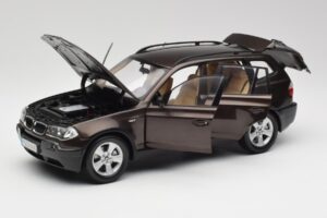 BMW X3 E83 3.0d Tummanharmaa Metallic Kyosho 1:18 80430300736 Metalli — kuva 2 / 8