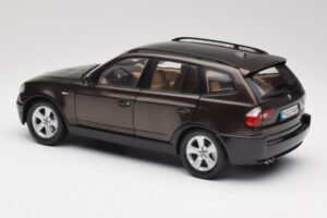 BMW X3 E83 3.0d Tummanharmaa Metallic Kyosho 1:18 80430300736 Metalli — kuva 7 / 8
