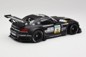 BMW Z4 E89 GT3 #19 Pixum C. Hurtgen / D. Baumann Spa 24 Hours Winner 2013 Minichamps 1:18 151132399 Metalli — kuva 2 / 6