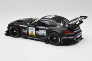 BMW Z4 E89 GT3 #19 Pixum C. Hurtgen / D. Baumann Spa 24 Hours Winner 2013 Minichamps 1:18 151132399 Metalli — kuva 5 / 6