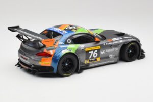 BMW Z4 E89 GT3 #76 Schubert Motorsport Dubai 24 Hours 2014 Minichamps 1:18 151142376 Metalli — kuva 2 / 6
