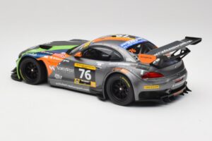 BMW Z4 E89 GT3 #76 Schubert Motorsport Dubai 24 Hours 2014 Minichamps 1:18 151142376 Metalli — kuva 5 / 6