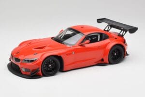 BMW Z4 E89 GT3 Punainen Minichamps 1:18 151122300 Metalli
