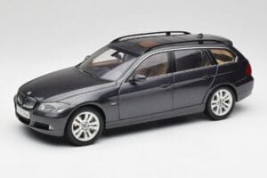BMW 330i E91 Touring Tummanharmaa Kyosho 1:18 80430394360 Metalli