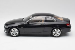 BMW 3 E92 Coupe Musta Kyosho 1:18 80430407222 Metalli — kuva 4 / 8