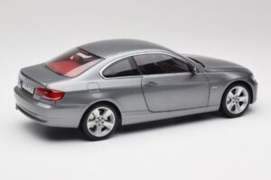 BMW 330i E92 Coupe Harmaa Metallic Kyosho 1:18 80430407220 Metalli — kuva 3 / 8