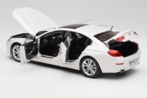BMW 6 F06 Gran Coupe Mineral Valkoinen Paragon 1:18 80432218741 Metalli — kuva 5 / 8