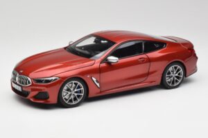 BMW M850i G15 Oranssi Metallic Norev 1:18 183285 Metalli