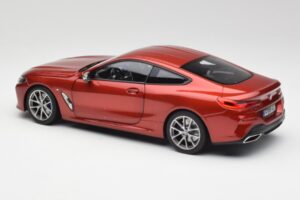 BMW M850i G15 Oranssi Metallic Norev 1:18 183285 Metalli — kuva 7 / 8