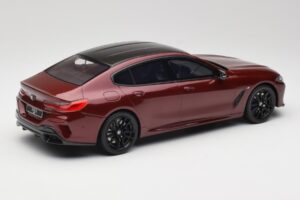 BMW M850i G15 M Performance Melbourne Red Metallic GT Spirit 1:18 GT493 Hartsi — kuva 2 / 6