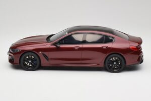 BMW M850i G15 M Performance Melbourne Red Metallic GT Spirit 1:18 GT493 Hartsi — kuva 3 / 6