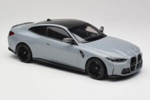 BMW M4 G82 Brooklyn Harmaa Minichamps 1:18 155020124 Metalli — kuva 4 / 6