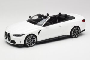 BMW M4 G82 Avoauto Alpine White Minichamps 1:18 155021031 Metalli