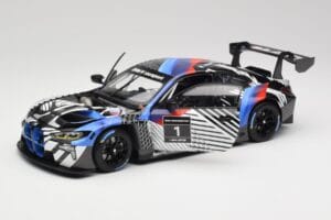 BMW M4 GT3 G82 #1 Test Version 2021 Minichamps 1:18 113222003 Metalli — kuva 2 / 8