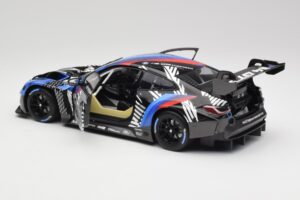 BMW M4 GT3 G82 #1 Test Version 2021 Minichamps 1:18 113222003 Metalli — kuva 5 / 8