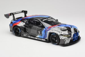 BMW M4 GT3 G82 #1 Test Version 2021 Minichamps 1:18 113222003 Metalli — kuva 6 / 8