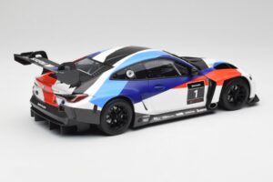 BMW M4 GT3 Presentation Car 2021 Minichamps 1:18 155212000 Metalli — kuva 2 / 6