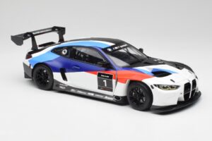 BMW M4 GT3 Presentation Car 2021 Minichamps 1:18 155212000 Metalli — kuva 4 / 6