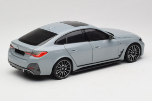 BMW i4 G26 Grey Metallic Minichamps 1:18 110023010 Metalli — kuva 3 / 8