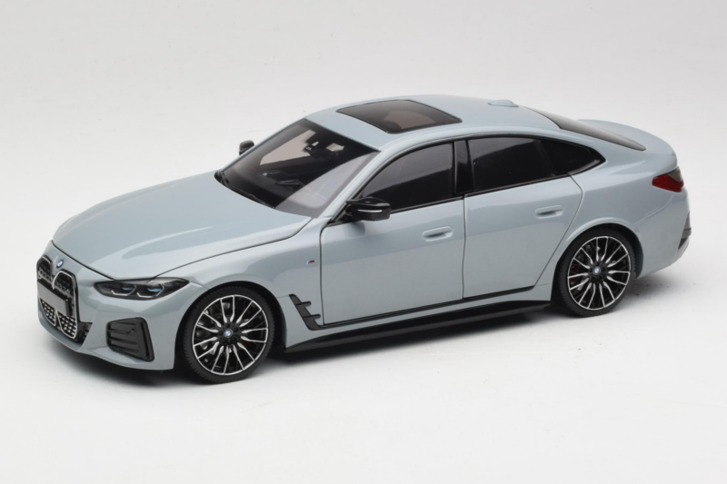 BMW i4 G26 Grey Metallic Minichamps 1:18 110023010 Metalli