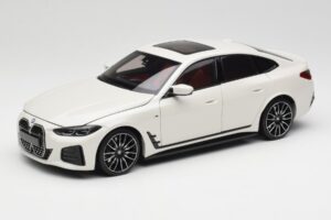 BMW i4 M50 G26 Alpine White Minichamps 1:18 110023011 Metalli