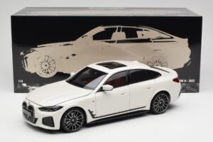BMW i4 M50 G26 Alpine White Minichamps 1:18 110023011 Metalli — kuva 8 / 8