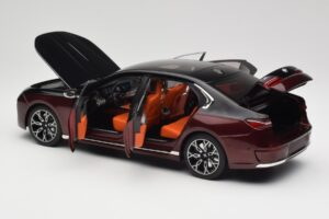 BMW i7 G70 Black & Red Metallic Minichamps 1:18 110023201 Metalli — kuva 5 / 8