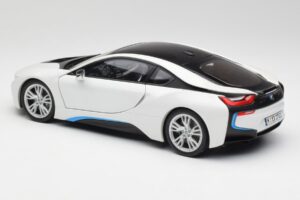 BMW i8 Crystal Valkoinen Paragon 1:18 80432336841 Metalli — kuva 7 / 8