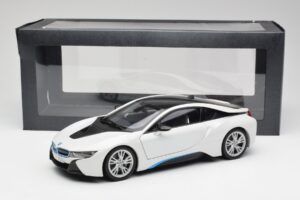 BMW i8 Crystal Valkoinen Paragon 1:18 80432336841 Metalli — kuva 8 / 8