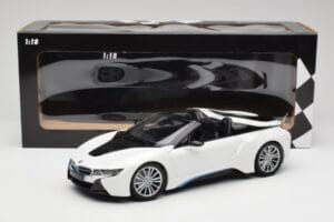 BMW i8 Roadster I15 Valkoinen Metallic Minichamps 1:18 155027031 Metalli — kuva 6 / 6