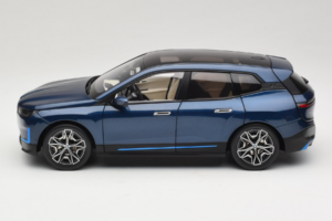 BMW iX Blue Metallic Minichamps 1:18 110023100 Metalli — kuva 4 / 8