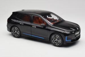 BMW iX Sapphire Black Minichamps 1:18 110023101 Metalli — kuva 6 / 8