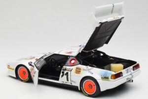 BMW M1 #83 Danner Bayern C. Danner / L. Oberndorfer 24 Hours of Le Mans 1981 Minichamps 1:18 80430306592 Metalli — kuva 5 / 8