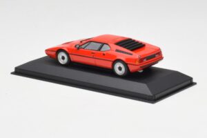 BMW M1 Punainen Minichamps 1:43 430025022 Metalli — kuva 3 / 4