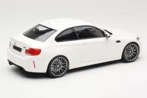 BMW M2 Competition F87 Valkoinen Minichamps 1:18 155028000 Metalli — kuva 2 / 6