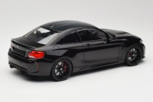 BMW M2 CS F87 Musta Metallic mustilla vanteilla Minichamps 1:18 155021026 Metalli — kuva 2 / 6
